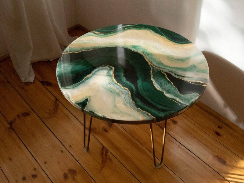 Epoxy River Round Tables